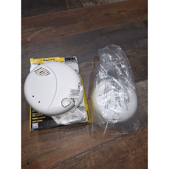 2 First Alert BRK Cat. 7010B AC Powered Hardwired Smoke Alarm Photo Electric B12 - Picture 10 of 10